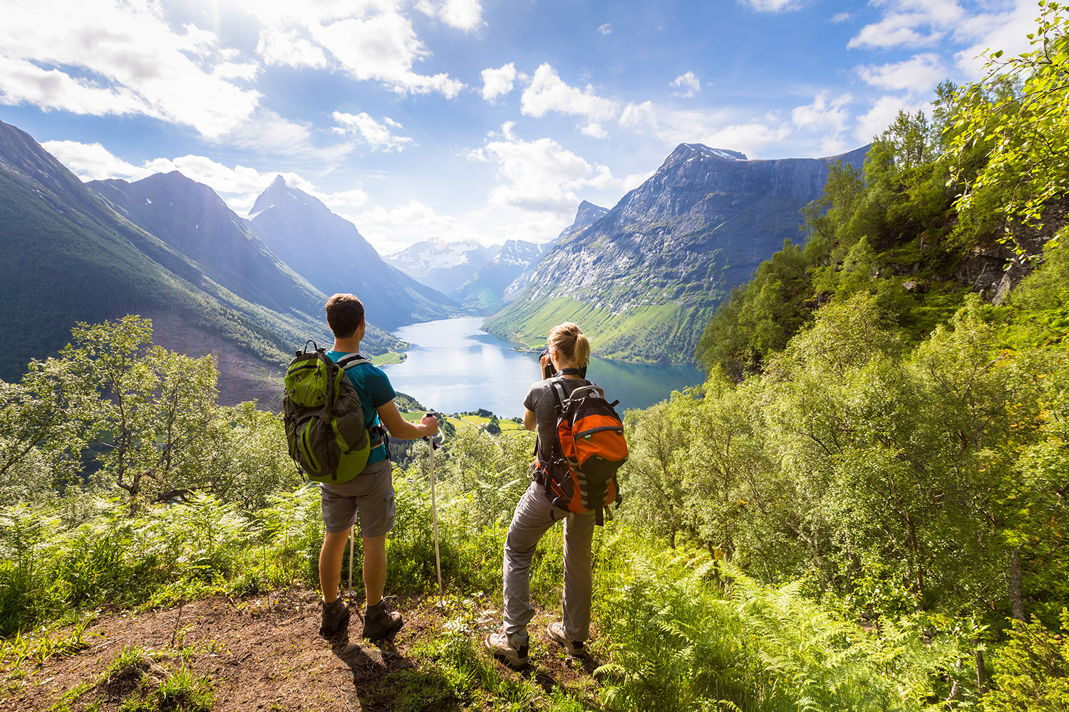 Sommerwandern am Bergsee